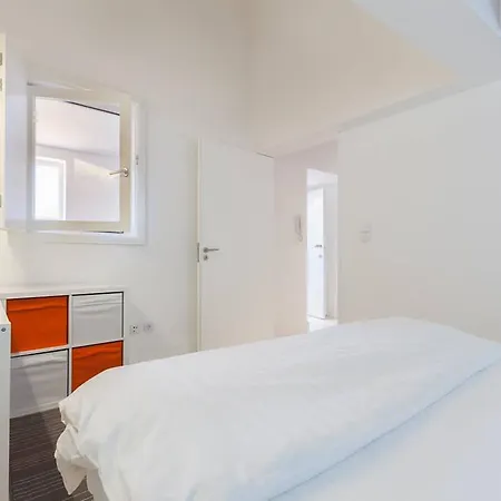 Boutique - Hidden Treasure Apartment